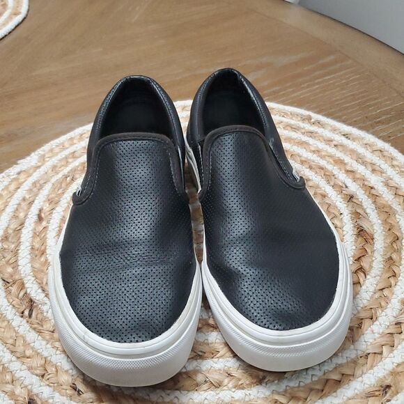 Vans Black Leather Unisex Loafers, 7W/5.5M - Picture 3 of 8